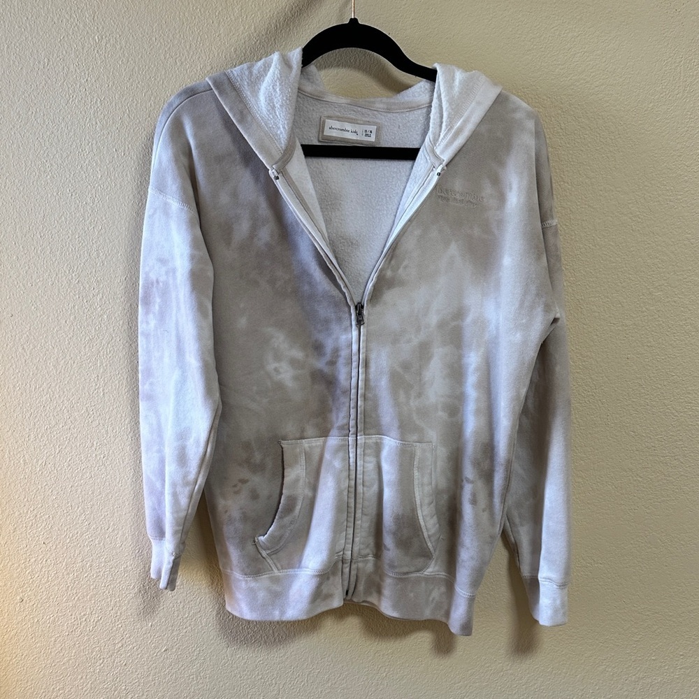 Abercrombie Kids Cream Fleece Jacket size 15/16
